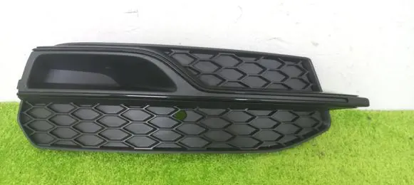 Audi A3 S3 8V Front bumper lower grill 8V3807682G