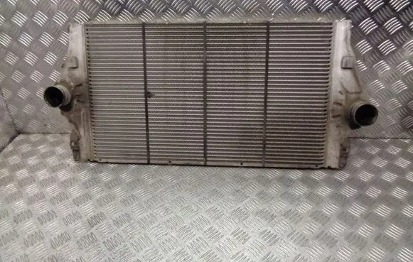 Renault Vel Satis Intercooler radiator 8200033732