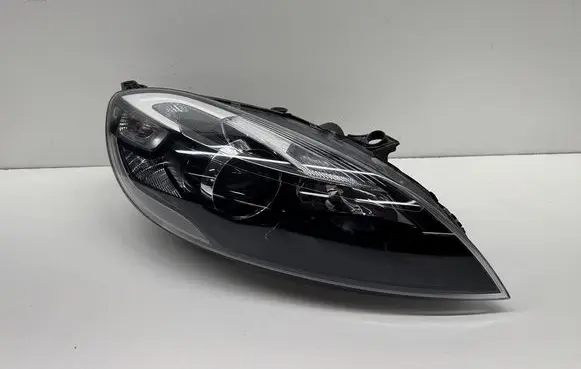 Volvo S40, V40 Headlight/headlamp 31420008