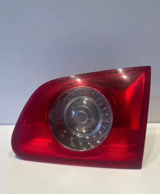 Volkswagen PASSAT B6 Tailgate rear/tail lights ZSB3C9945