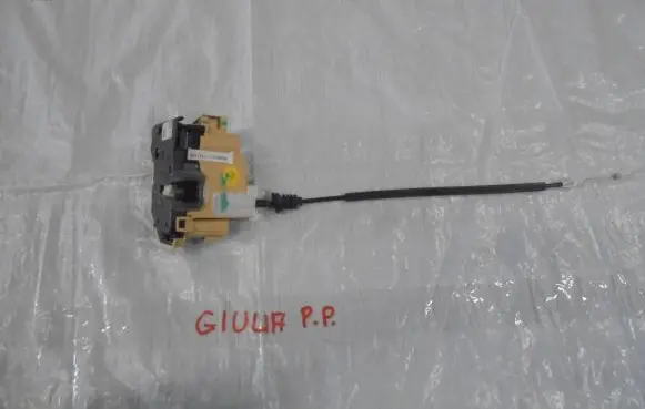 Alfa Romeo Giulia Front door lock