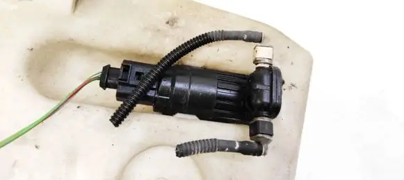 Volkswagen Golf Plus Windscreen/windshield washer pump