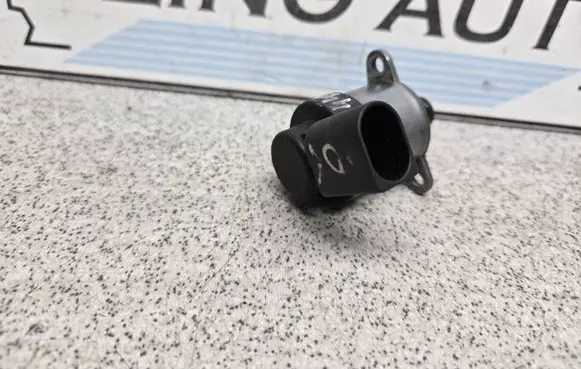 BMW 5 E60 E61 Fuel pressure regulator 13518511826