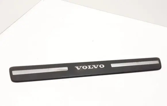 Volvo XC60 Front sill trim cover 31349213