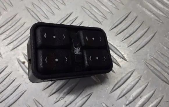 Opel Zafira A Electric window control switch 13363401