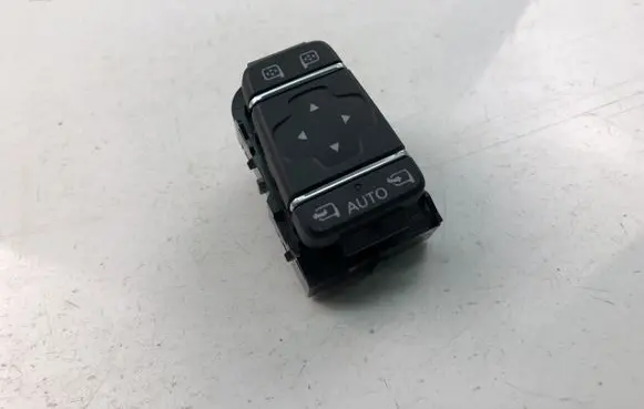 Renault Captur Electric window control switch 255702886R
