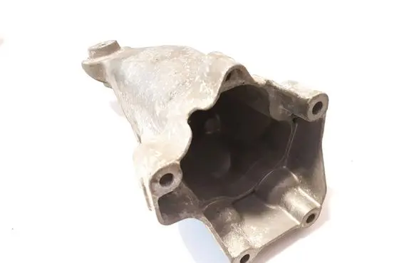 Mercedes-Benz E W212 Engine mounting bracket A6512233404