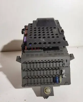 Renault Laguna I Fuse box set 7700821586