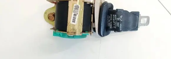 Middle seatbelt (rear)