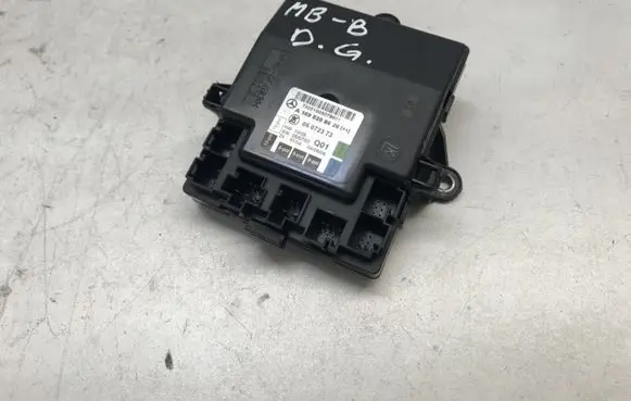Mercedes-Benz B W245 Door control unit/module A1698208626 05072673