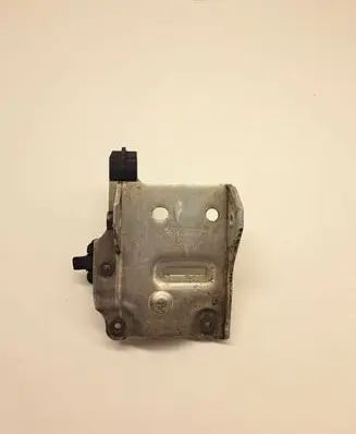 BMW 5 F10 F11 Radiator support slam panel bracket 718651409