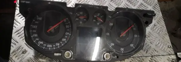 Volkswagen PASSAT B6 Speedometer (instrument cluster) 3c0920860a
