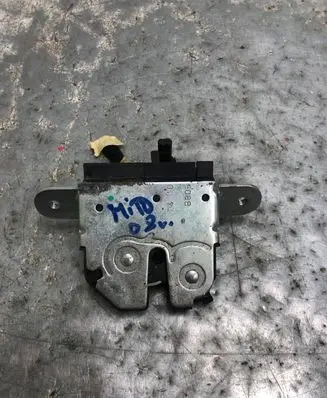 Alfa Romeo Mito Tailgate lock latch 50513866