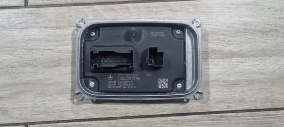 Mercedes-Benz S W223 LED ballast control module A2239005320