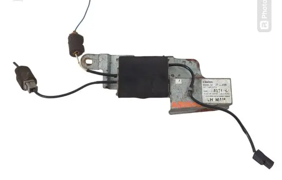 Subaru Forester SF Antenna control unit 286879002 0111260 EF1088B