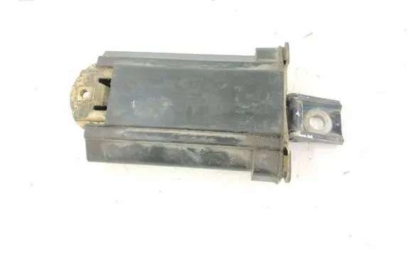 Mercedes-Benz E W210 Front door check strap stopper 2027200216 A2027200216