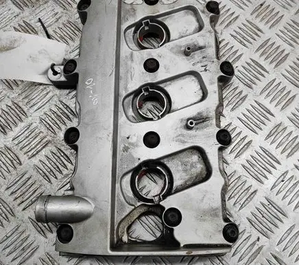 Audi A6 S6 C6 4F Rocker cam cover 06E103472L