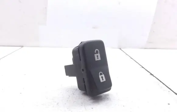 Volvo V50 Central locking switch button 30659957 65832