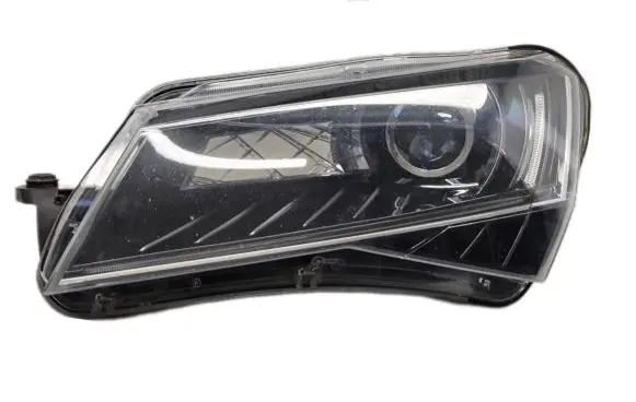 Skoda Superb B8 (3V) Headlight/headlamp 3V1941015A 1ZS01193921