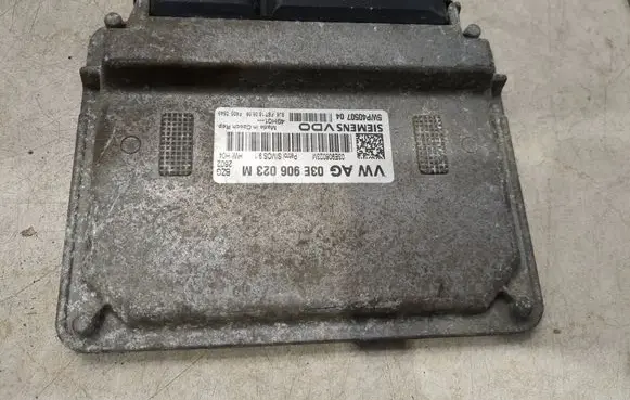Seat Ibiza IV (6J,6P) Engine control unit/module 03E906023M 5WP4050704