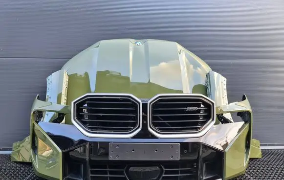 BMW XM Front piece kit 