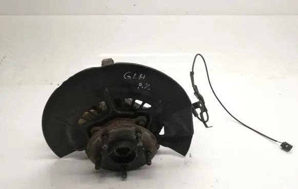 Toyota RAV 4 (XA50) Front wheel hub