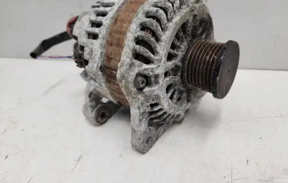 Nissan X-Trail T30 Generator/alternator 23100JG71A A3TJ2481 12V150A8519