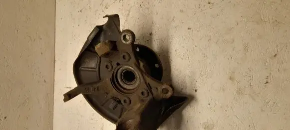Skoda Superb B6 (3T) Front wheel hub
