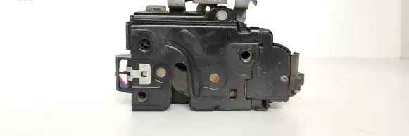 Audi A6 S6 C5 4B Front door lock 401837015 PA66302GF