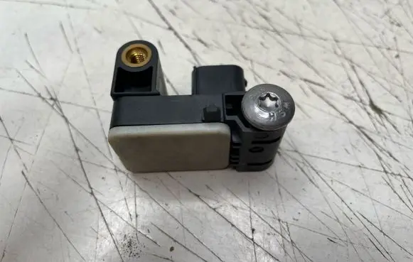 BMW 3 E90 E91 Airbag deployment crash/impact sensor 6911003 0285003900
