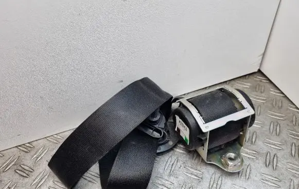 Mini Cooper Countryman R60 Front seatbelt 9802196 617059700C