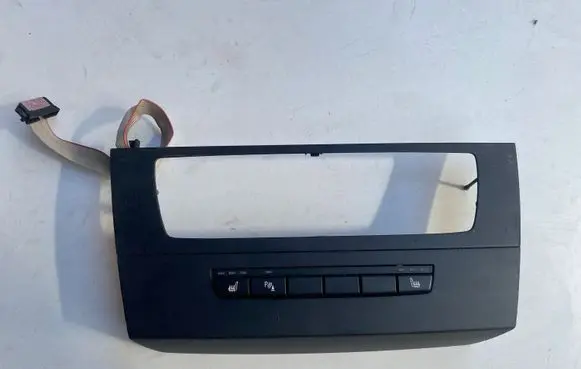 BMW 1 E81 E87 Seat heating switch 6962591 03743652