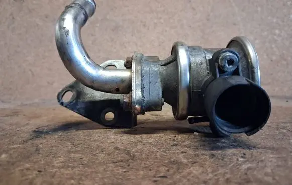 BMW 3 E46 EGR valve 11721708575 72229512 98T216