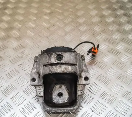Audi A4 S4 B8 8K Engine mount bracket 8K0199381