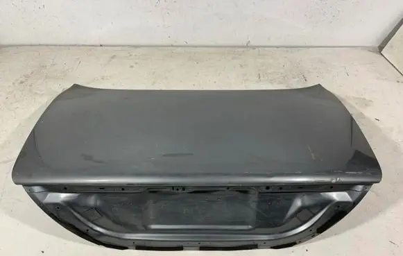 Jaguar XJ X350 Tailgate/trunk/boot lid