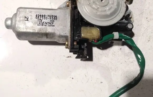 Suzuki Ignis Front door window regulator motor 8346076800