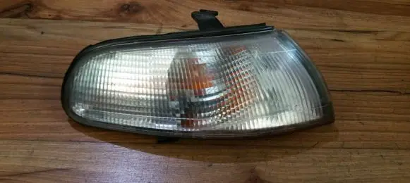 Mazda 626 Front indicator light 21061612 210-61612