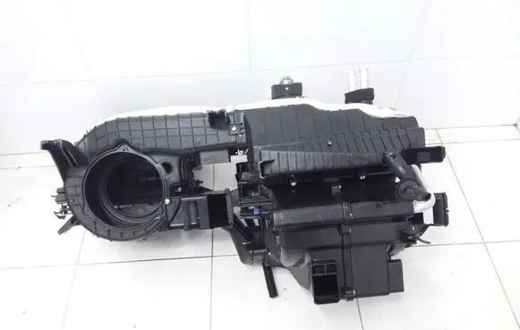 Hyundai ix35 Interior heater climate box assembly 972002Y041 D143NE9AA