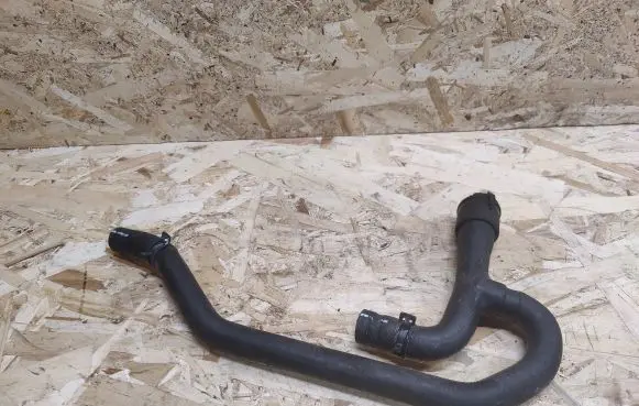 Jaguar XK8 - XKR Engine coolant pipe/hose