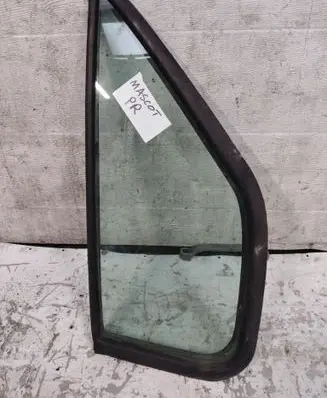 Renault Mascott Front door window glass four-door DOT39AS2M33 43R000464