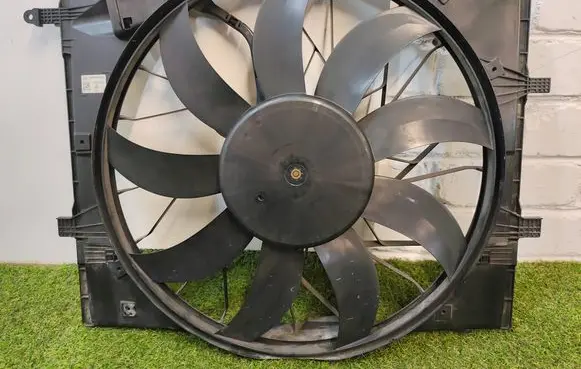 Mercedes-Benz S C217 Electric radiator cooling fan A0999069000 14162000161