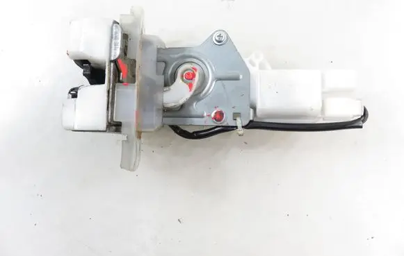 Fiat Sedici Tailgate/trunk/boot lock/catch/latch 