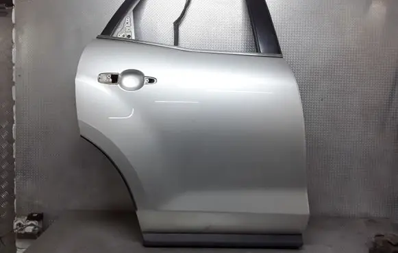 Mazda CX-7 Rear door