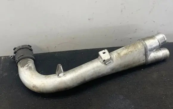 Audi Q7 4L Intercooler hose/pipe 7L6145945C 7L6145941F