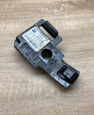 Opel Zafira B Front bumper shock/impact absorber 13204069