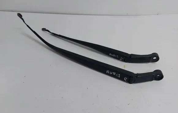 Toyota Auris E180 Front wiper blade arm