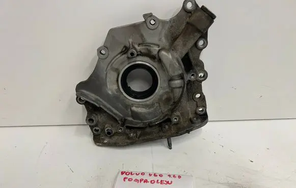 Volvo V60 Oil pump 26724803