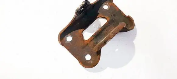 Peugeot 308 Engine mounting bracket