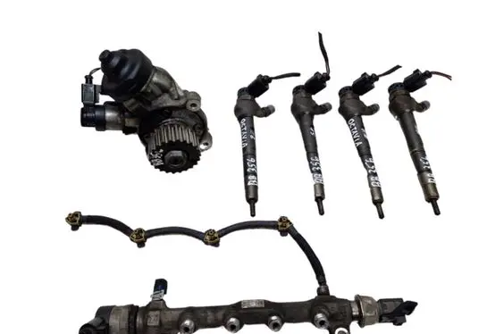 Skoda Octavia Mk3 (5E) Fuel injection system set 0445010537 04L130755D 0445110477