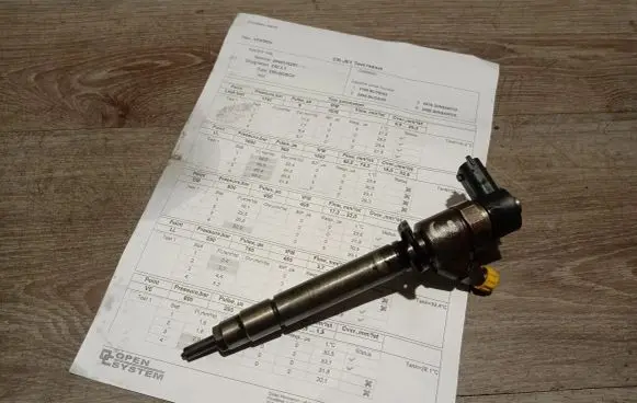 Volvo XC90 Fuel injector 30750283 0445110251